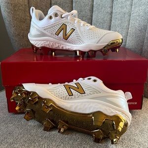 New Balance Fast Pitch Molded Cleats Womens 7